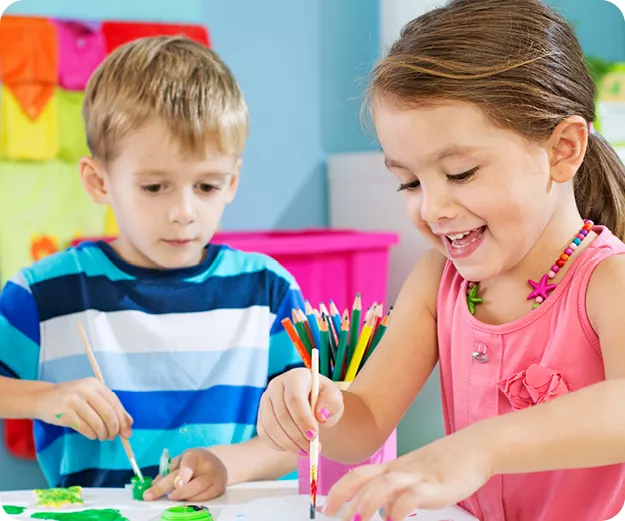 children painting